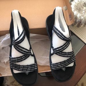 Skechers memory foam sandals